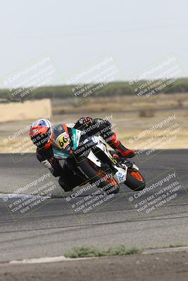 media/Sep-07-2024-Pacific Track Time (Sat) [[9bb89f5e83]]/A group/Phone Wall Paper 1000am/